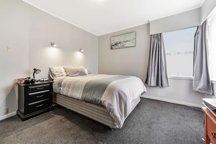 29 Ashurst Avenue Pukete_8