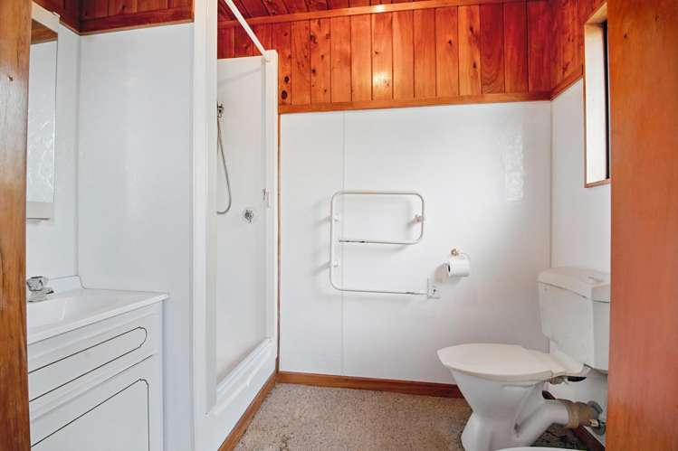 83 Pipitiwai Drive Helensville_17