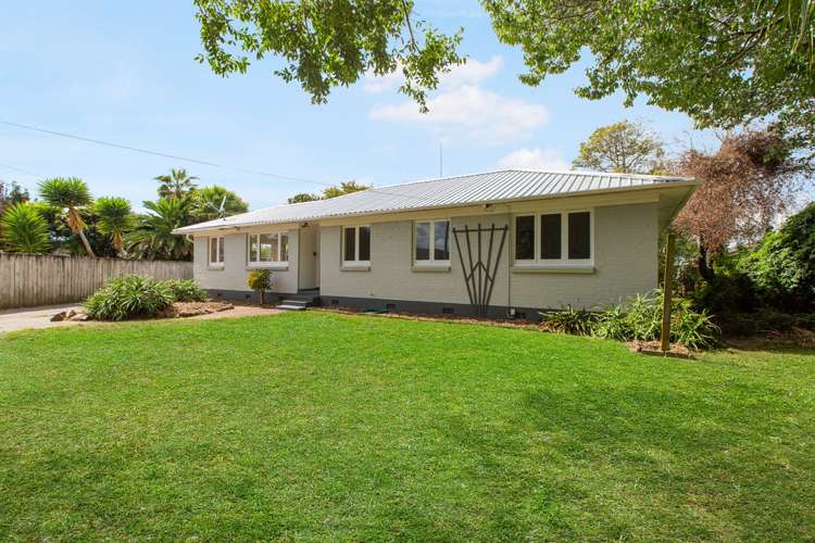 64 Sutton Crescent Papakura_1