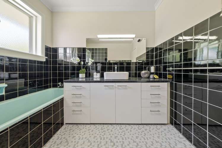 455 Johns Road Harewood_14