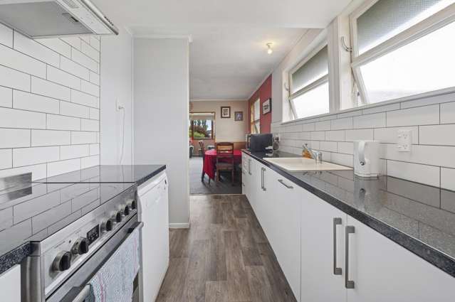 17 Mckenzie Road Owhata_2