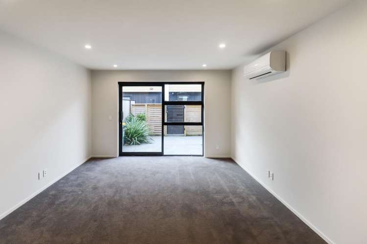 2/28 Fitzherbert Road 10629_3
