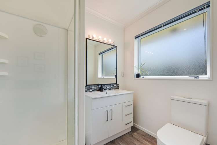 11 Kendall View Stoke_12