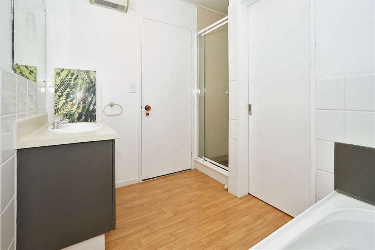 37a Splitt Avenue Glenview_11