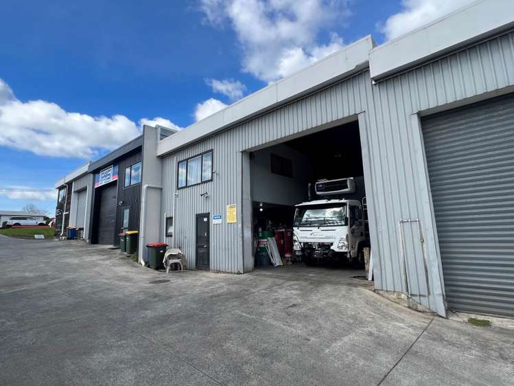 Unit 3/15 Airdrie Road Ranui_1