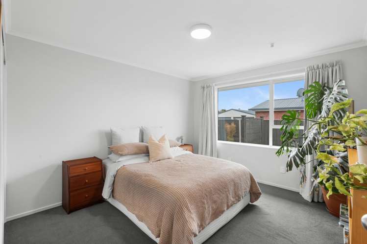 123 Gilberthorpes Road Hei Hei_13