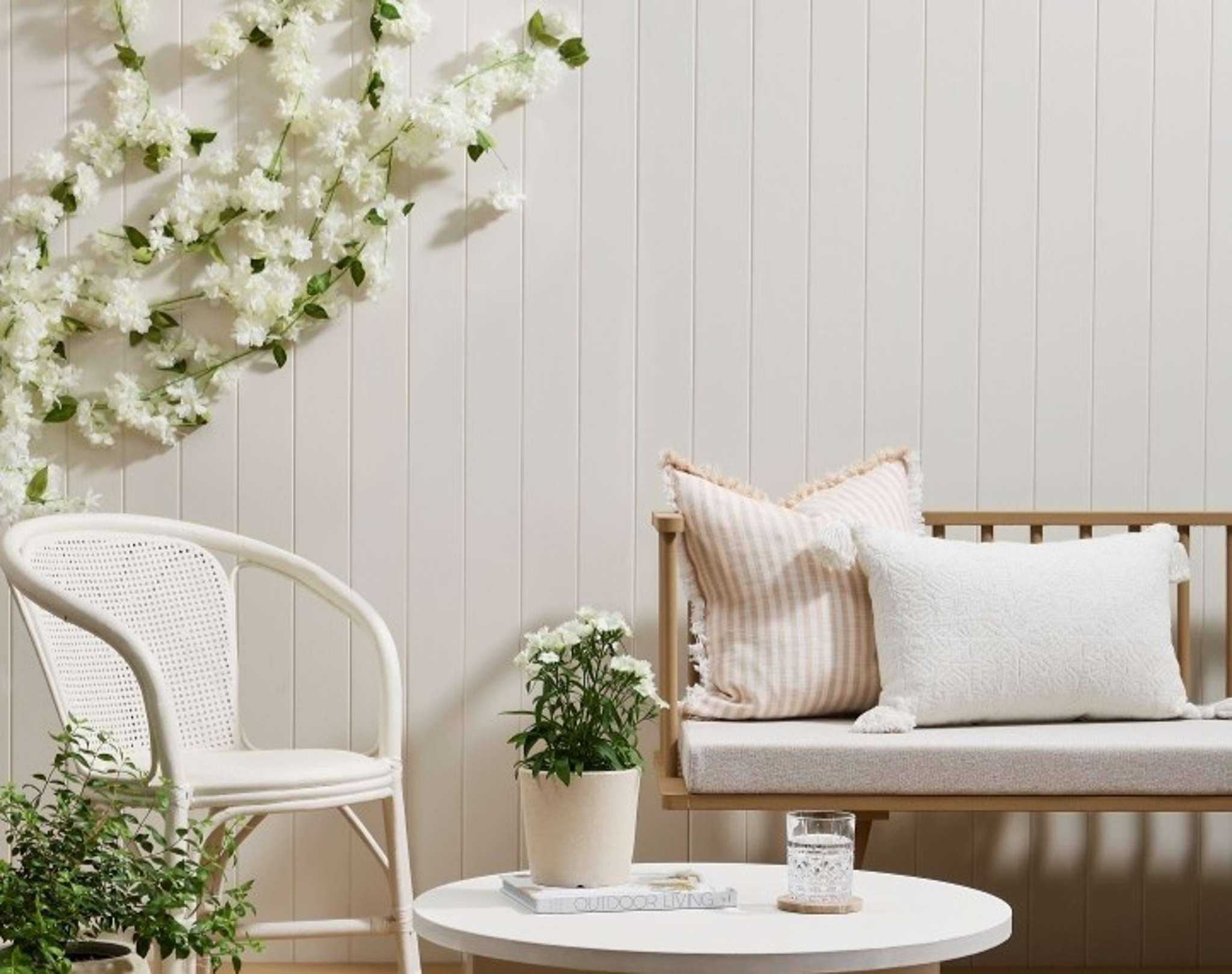 Invoke the colours of summer