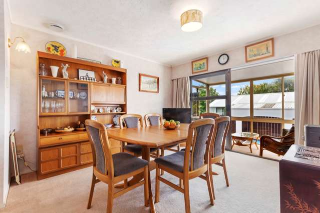 74 Saint Annes Crescent Wattle Downs_4