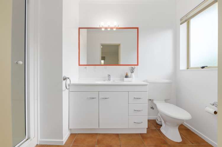 39a Bouverie Crescent Flagstaff_13