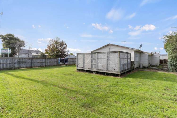 22 Young Crescent Drury_5