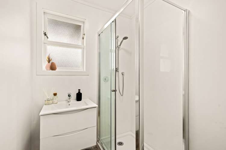 7 Riverside Drive Point Wells_12