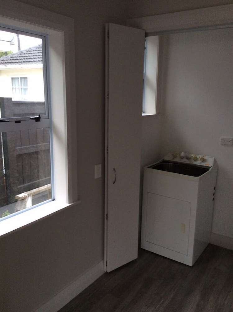 44 Ranelagh Street Karori_10
