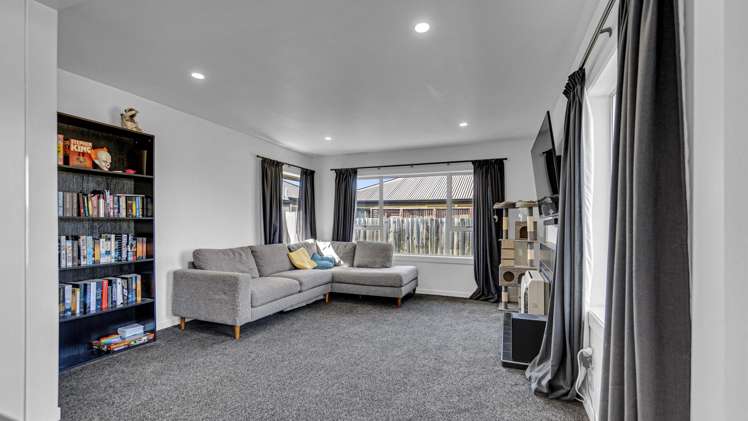 32 Bentley Street Russley_8