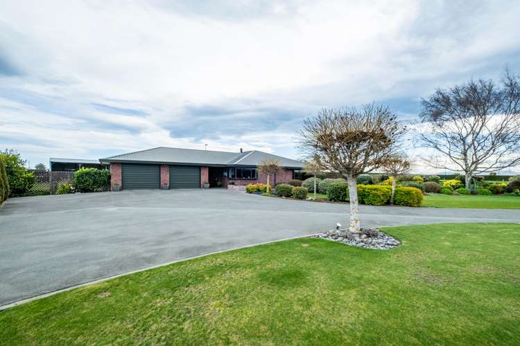 446 Grahams Road Willowby_20