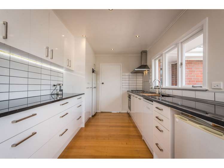 2a Kelkirk Street Kelston_6