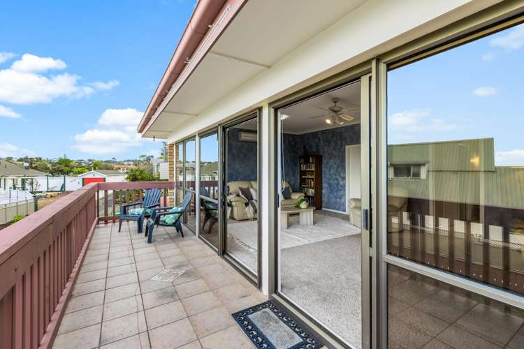 65 Uxbridge Road Mellons Bay_11