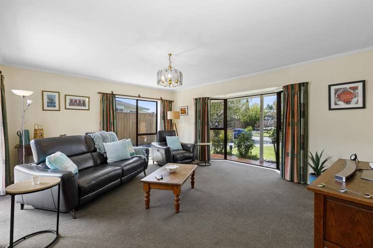 19 Memphis Grove Totara Park_11