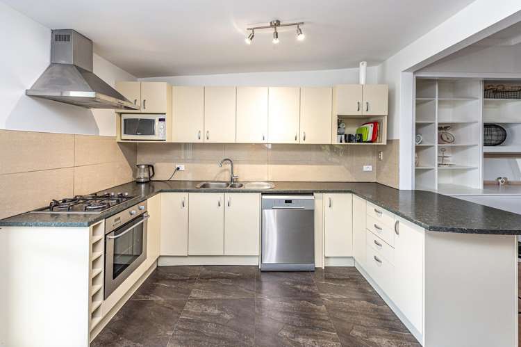 31 Cumbrae Place Aramoho_2