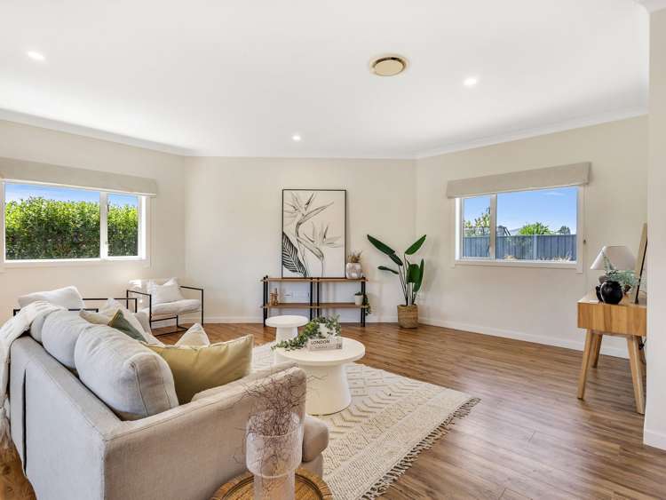 2 Drovers Way Frimley_7