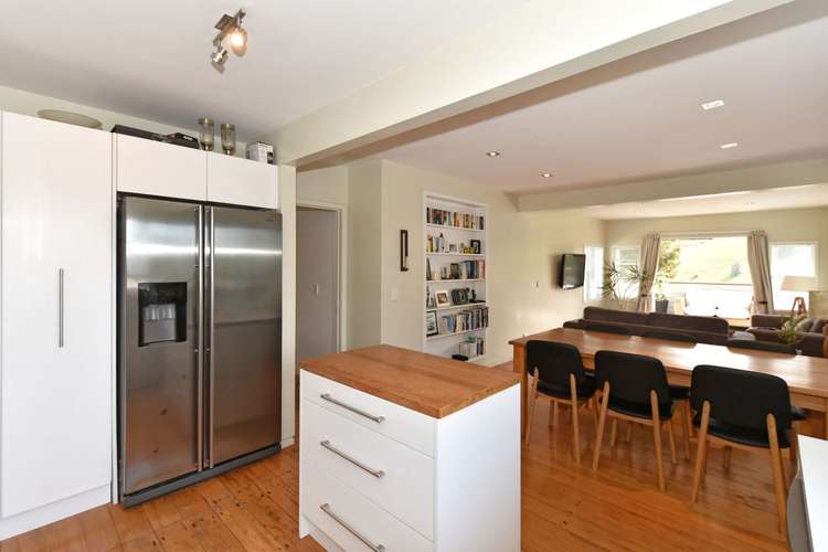 240 Saint Vincent Street Toi Toi_6