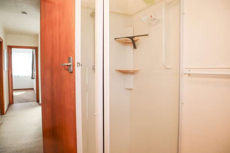 90 Domett Esplanade Cobden_19