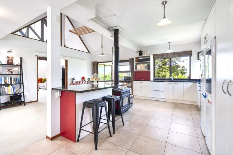 203 Fergusson Road Halcombe_6