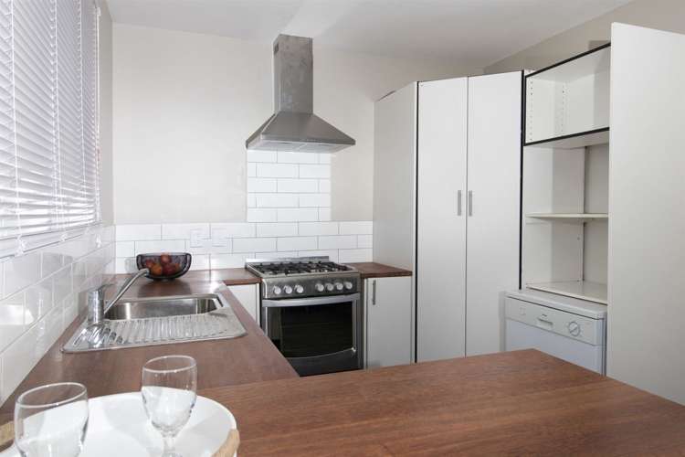 454 Main South Road Hornby_13