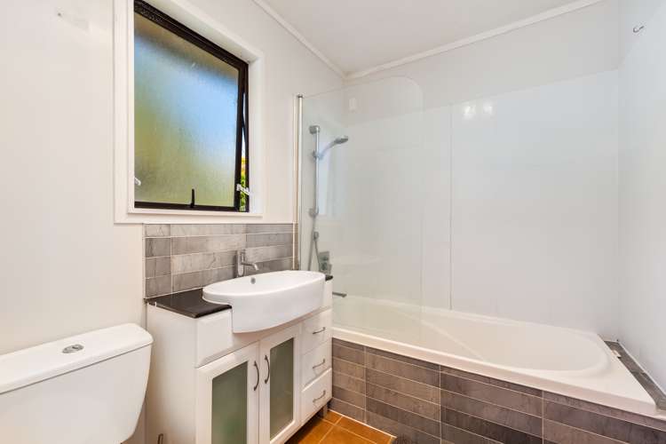 2/15 Armitage Road Wellsford_11