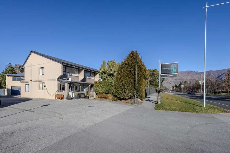 Unit 20 2/10 Macpherson Street Wanaka_14