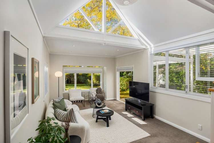 17 Chatham Avenue Mount Albert_6