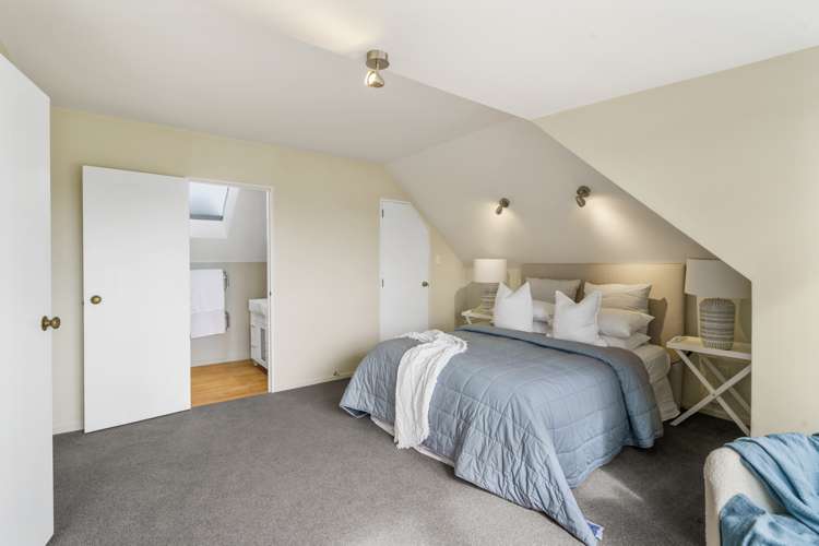 241 Cannon Hill Crescent Mount Pleasant_11