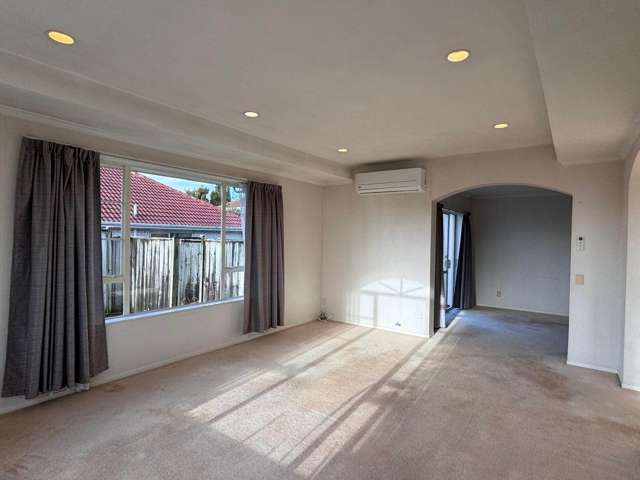 194 Botany Road Botany Downs_3