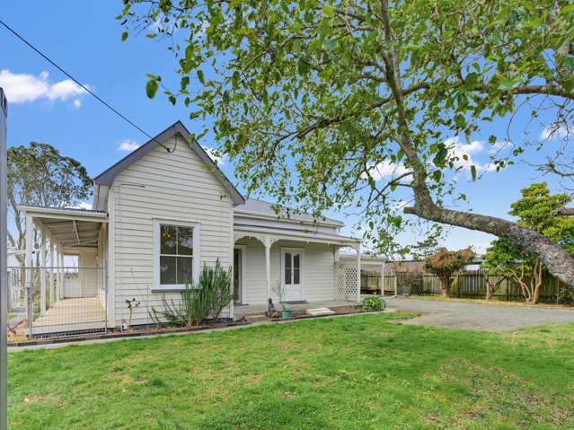 Vendor on the Move: 1890s Villa Must Sell