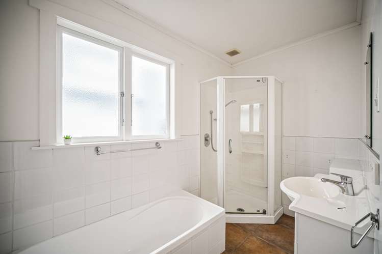 36 Te Ra Road Point Chevalier_14