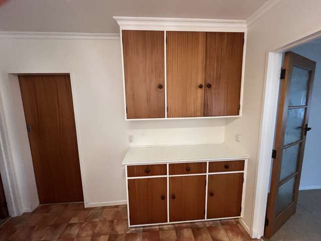 126 Linton Street West End_3