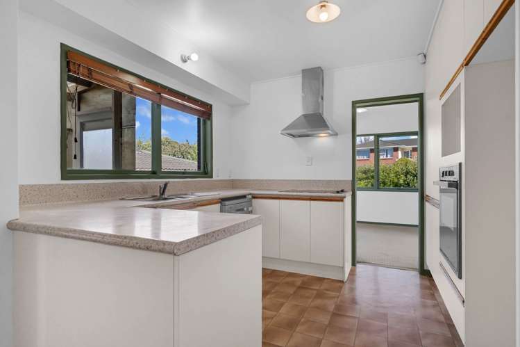 16 Harford Place Pakuranga Heights_2
