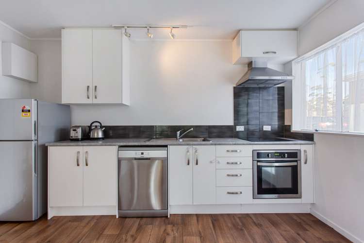 7/15a Oates Road Glen Eden_7