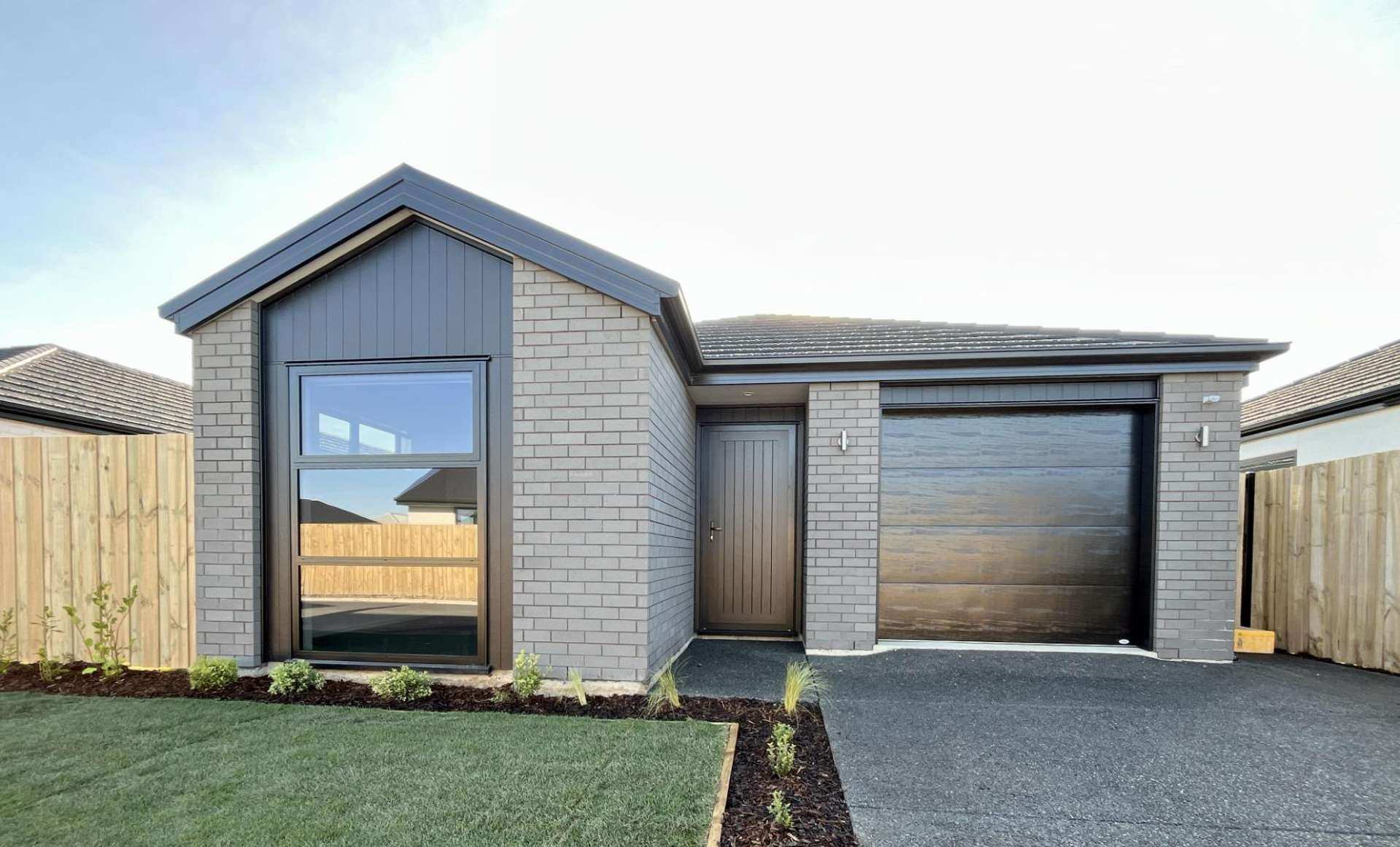 4 Maple Lane 11103_0