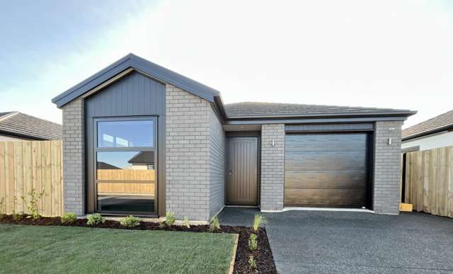 Brand new 3 bedroom home in Rolleston