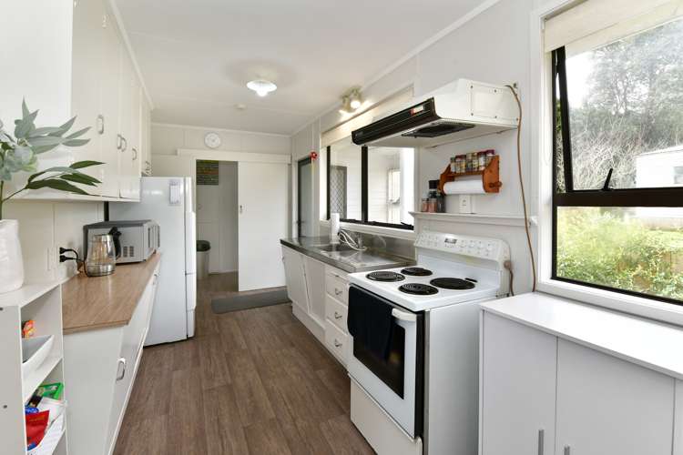 30 Downer Street Helensville_13