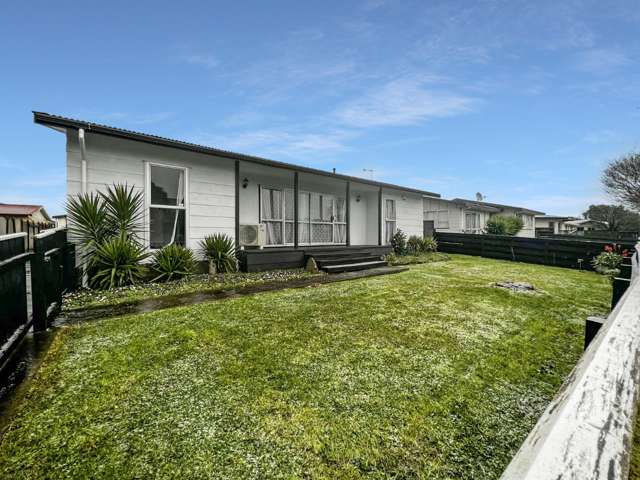 CLOVERLEA- 3 BEDROOMS