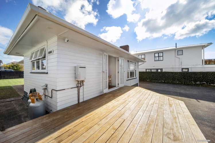787 Te Atatu Road Te Atatu Peninsula_26