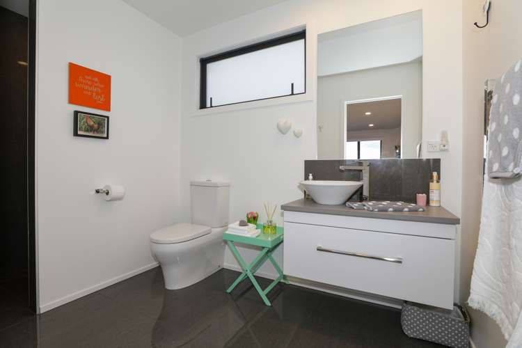 2/15 Boundary Road Waipahihi_20