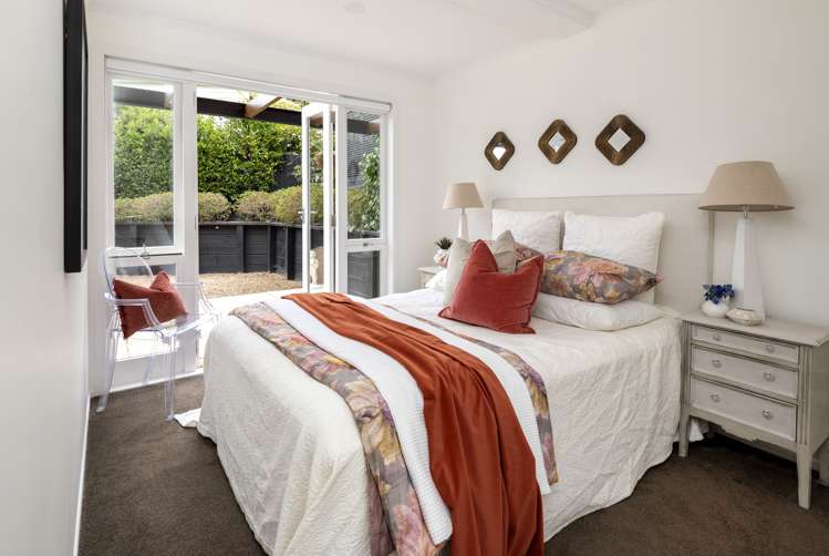 10 Glenfern Road Mellons Bay_18