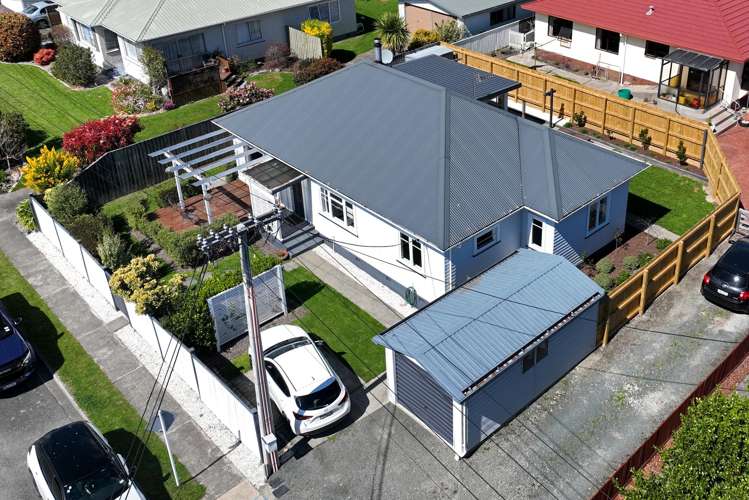 1/16 Newall Avenue Stoke_25