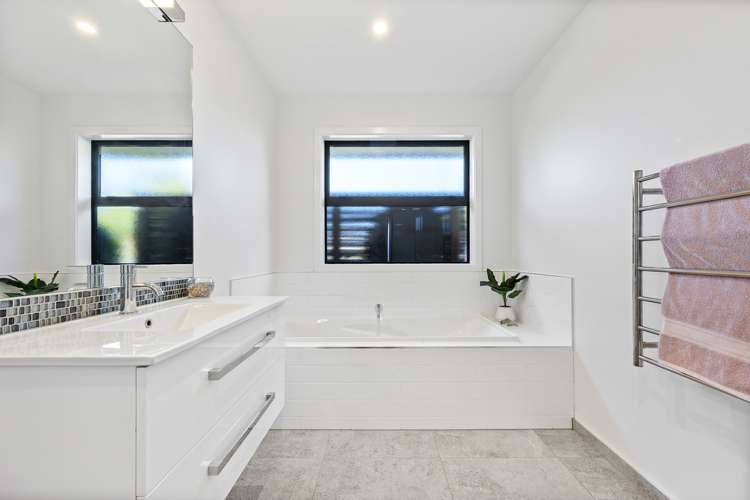 29 Russ Drive Lincoln_12