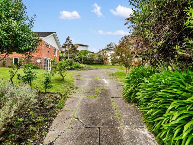 27 Merriefield Avenue Forrest Hill_2