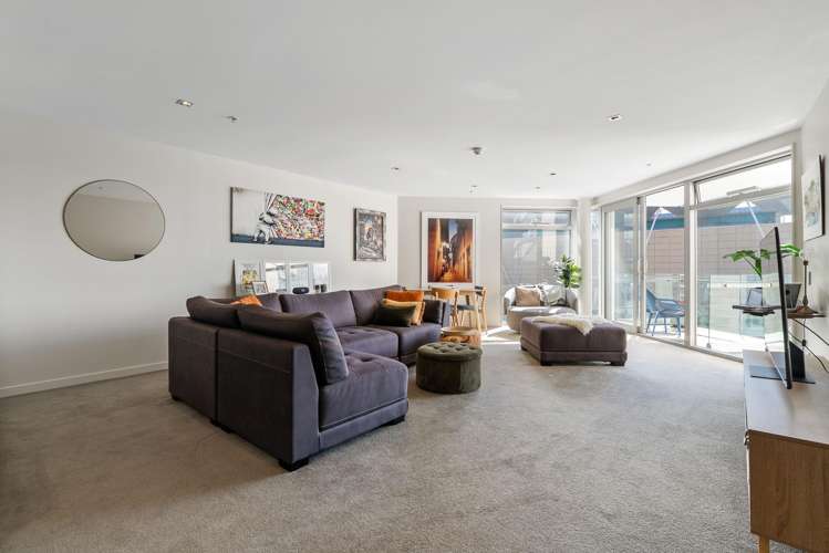 6D/82 Cable Street Te Aro_8