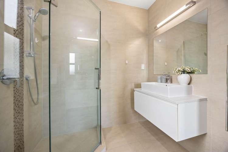 7 Eastreef Court Long Bay_21