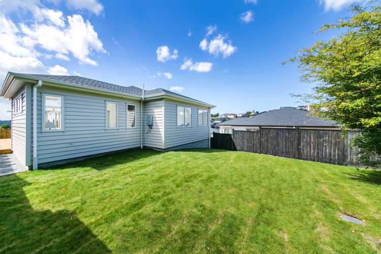 1c Vino Cina Heights Ranui_18